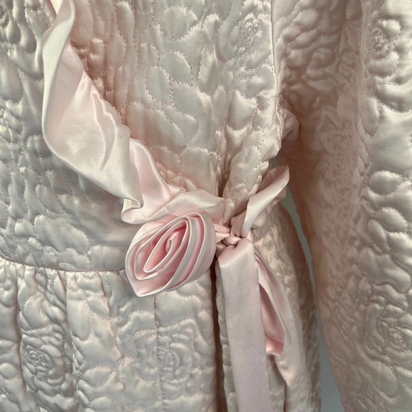 Vintage Intimates & Sleepwear Vintage Gillian Omalley Rose Quilted Blanket Robe Ruffle Neck